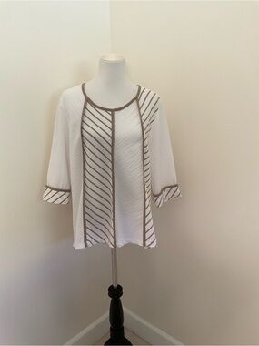 Moonlight Y&S Fashion Designs White Tunic Top with Taupe Diagonal Trim